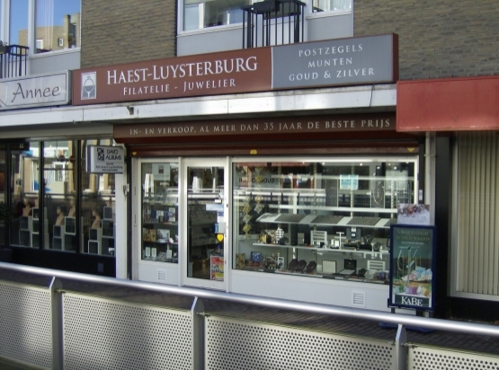 gallery/attachments-Image-Postzegelwinkel-heden-3